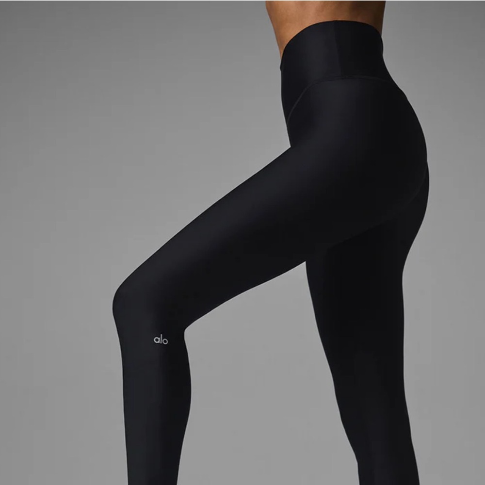 ALO Black High Waist Air Lift Leggings Size M